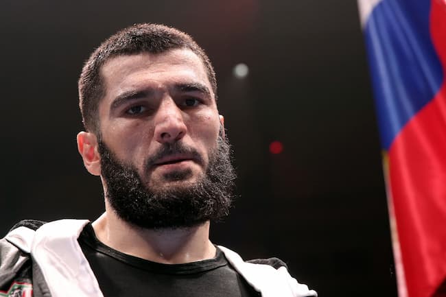 Artur Beterbiev's net worth