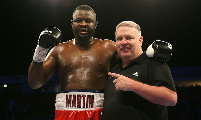 How much does Martin Bakole Boxer earn?