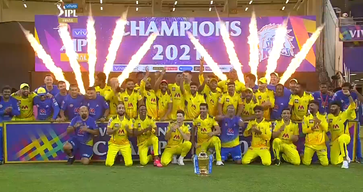Chennai Super Kings Lifts the IPL 2021 trophy